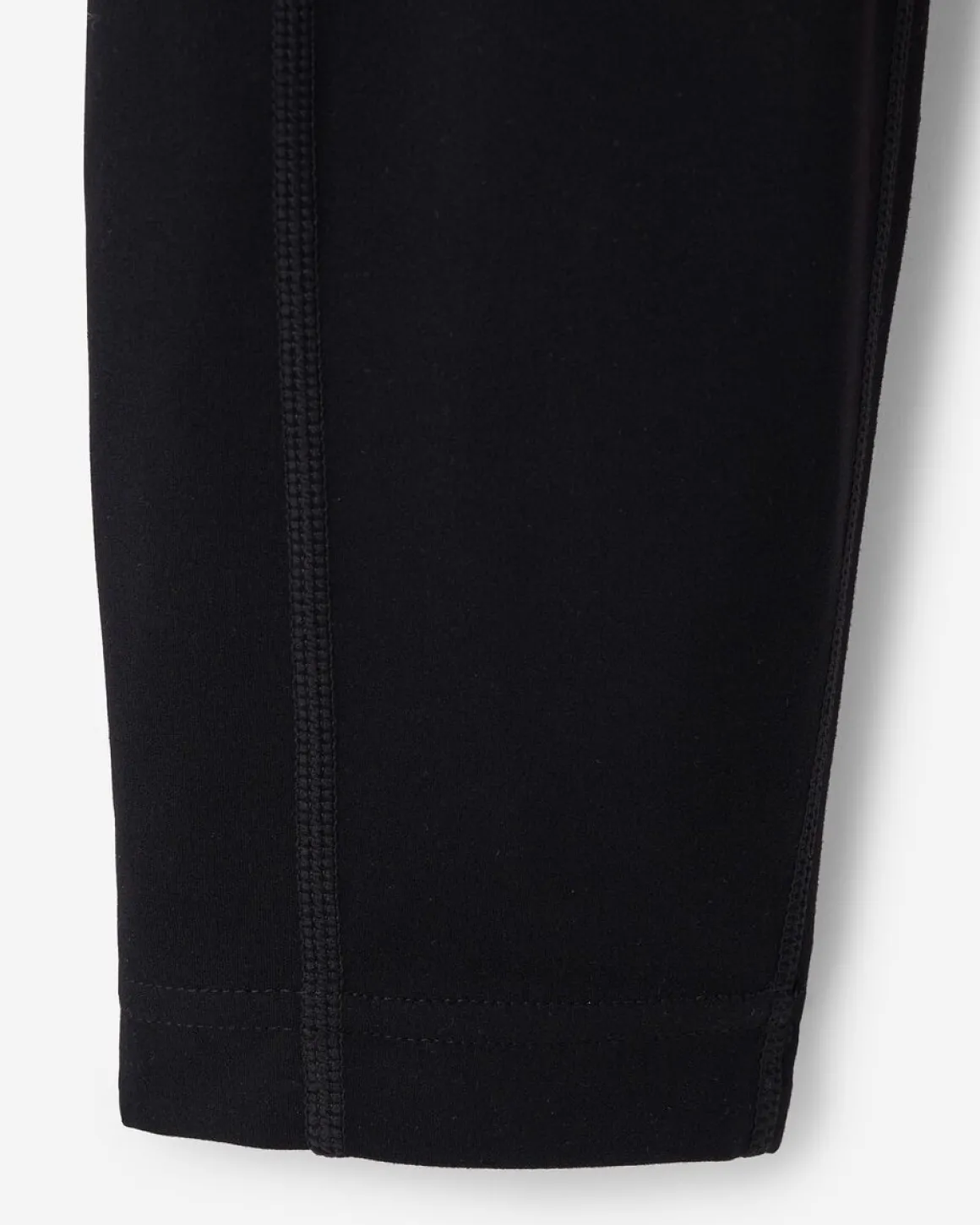 Restore Capri Pocket Legging