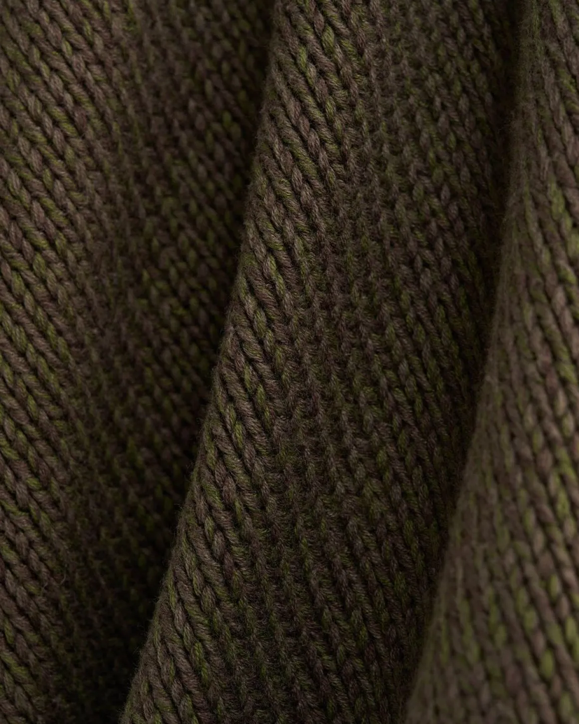 Robson Relaxed Saddle Crew Sweater